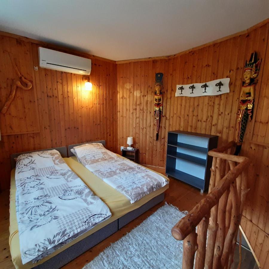 Ancsi Apartmanhaz Balatonlelle Zewnętrze zdjęcie