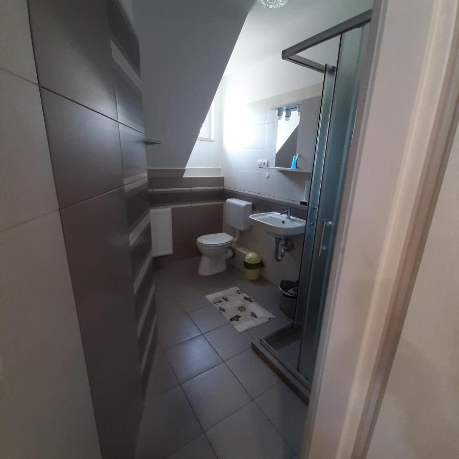 Ancsi Apartmanhaz Balatonlelle Zewnętrze zdjęcie