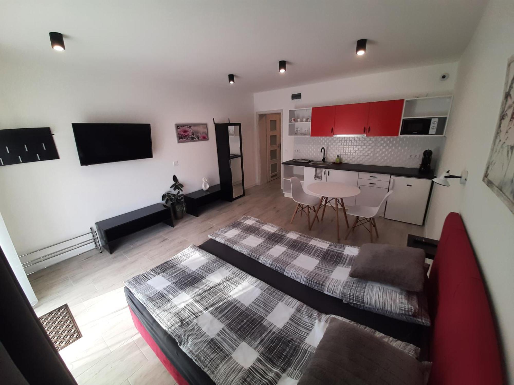 Ancsi Apartmanhaz Balatonlelle Zewnętrze zdjęcie