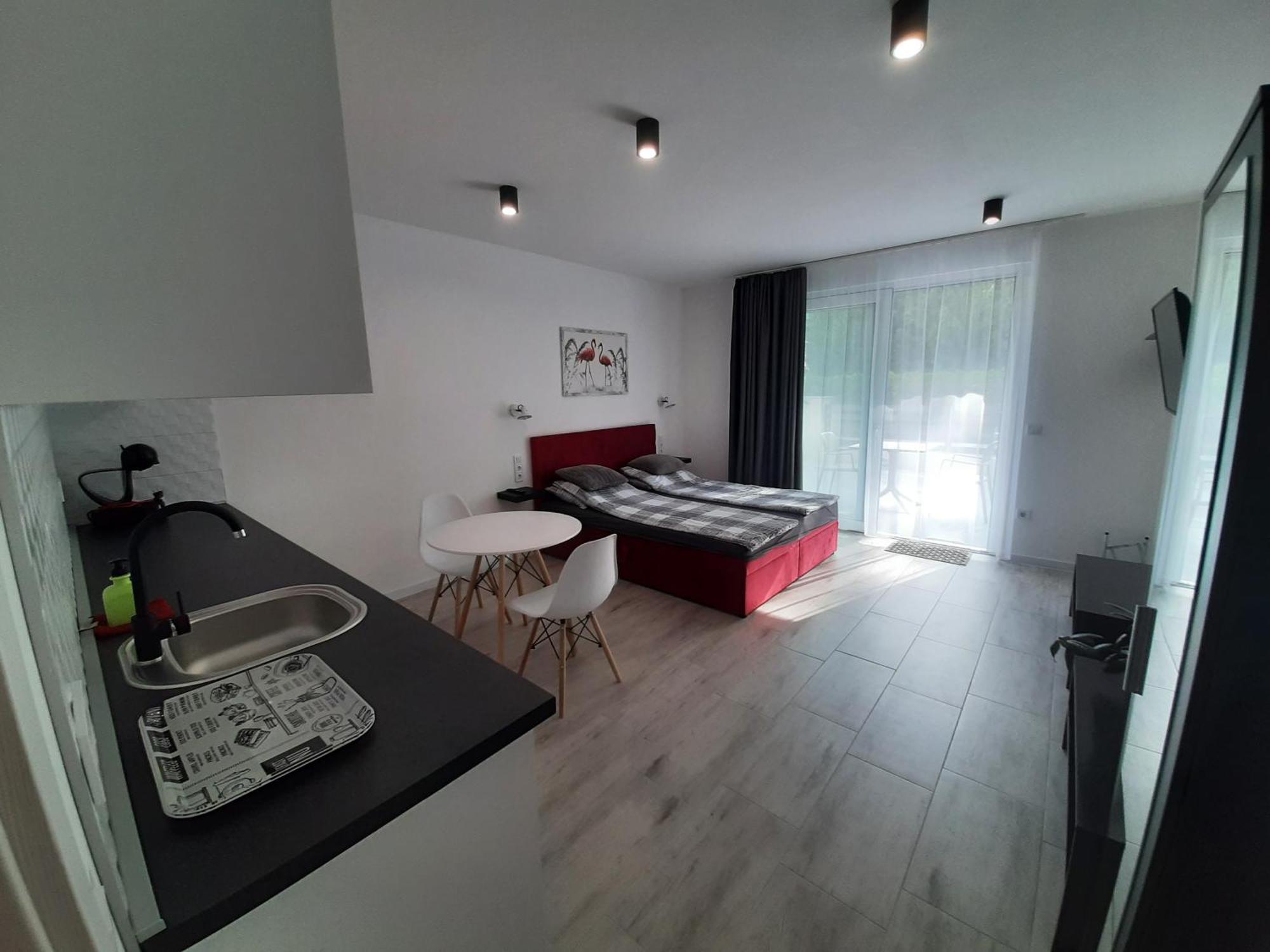 Ancsi Apartmanhaz Balatonlelle Zewnętrze zdjęcie