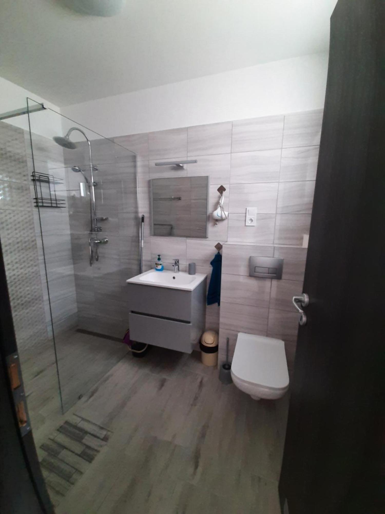 Ancsi Apartmanhaz Balatonlelle Zewnętrze zdjęcie