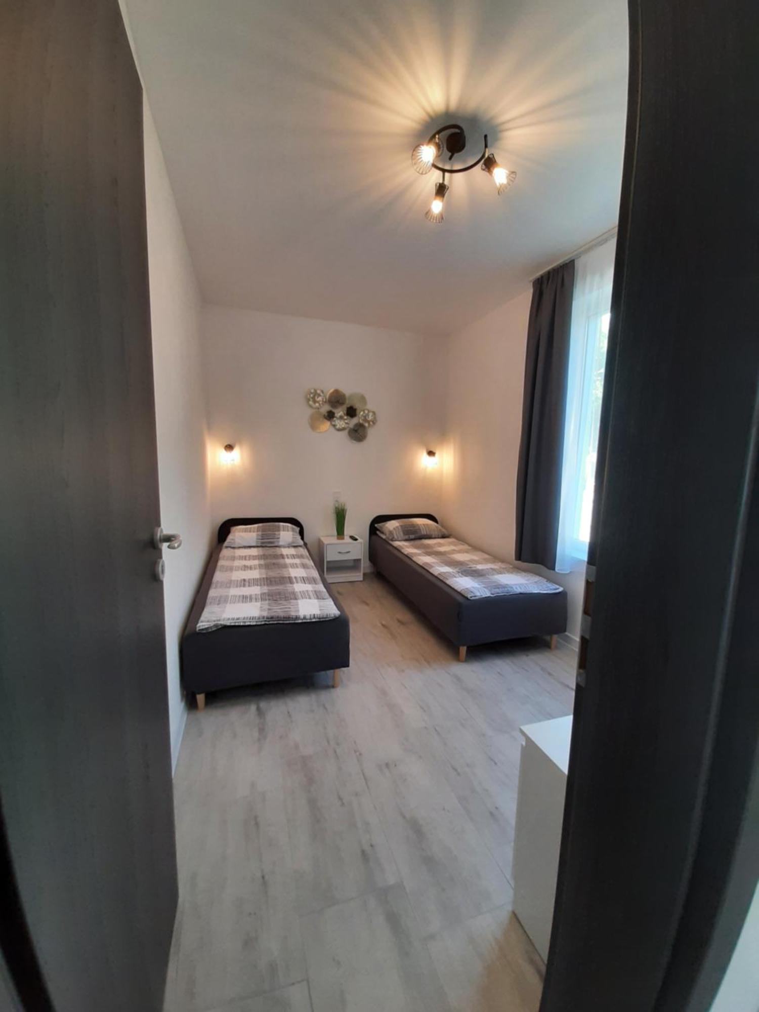 Ancsi Apartmanhaz Balatonlelle Zewnętrze zdjęcie
