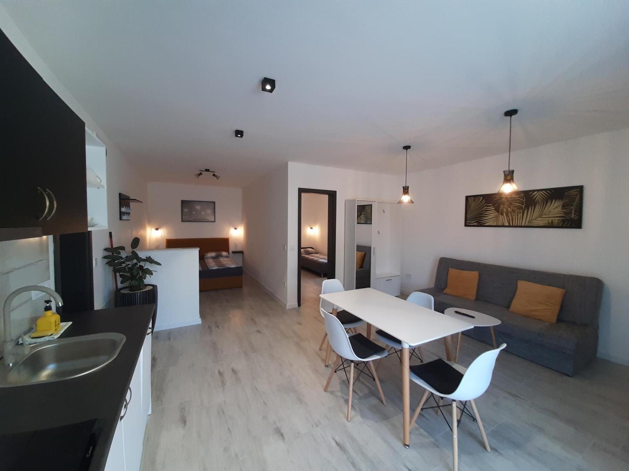 Ancsi Apartmanhaz Balatonlelle Zewnętrze zdjęcie