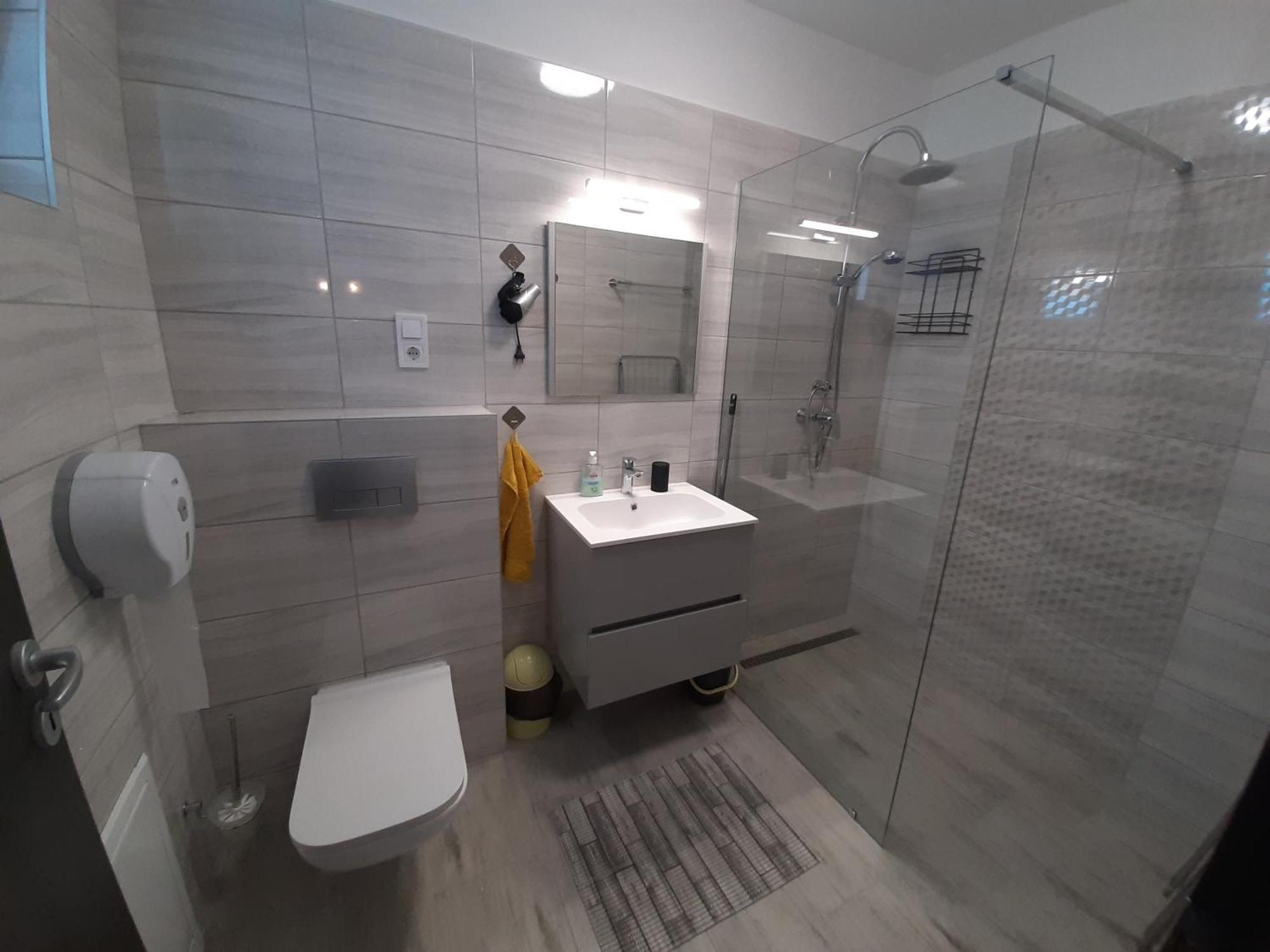Ancsi Apartmanhaz Balatonlelle Zewnętrze zdjęcie